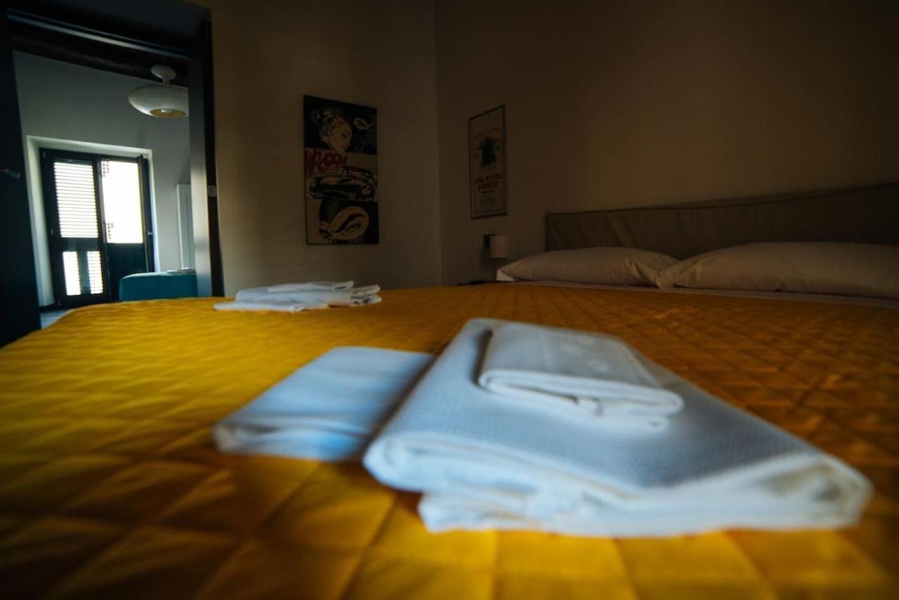Domus Gisulfo Apartamento Salerno Exterior foto